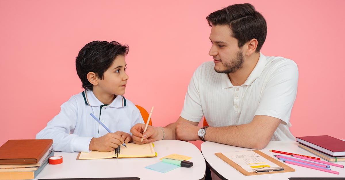 découvrez des pièces de mobilier iconiques qui allient design intemporel et qualité exceptionnelle pour sublimer votre intérieur.